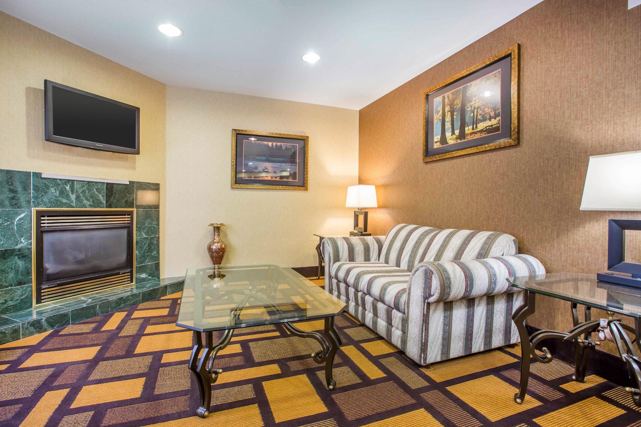 Quality Inn & Suites וויד מראה חיצוני תמונה