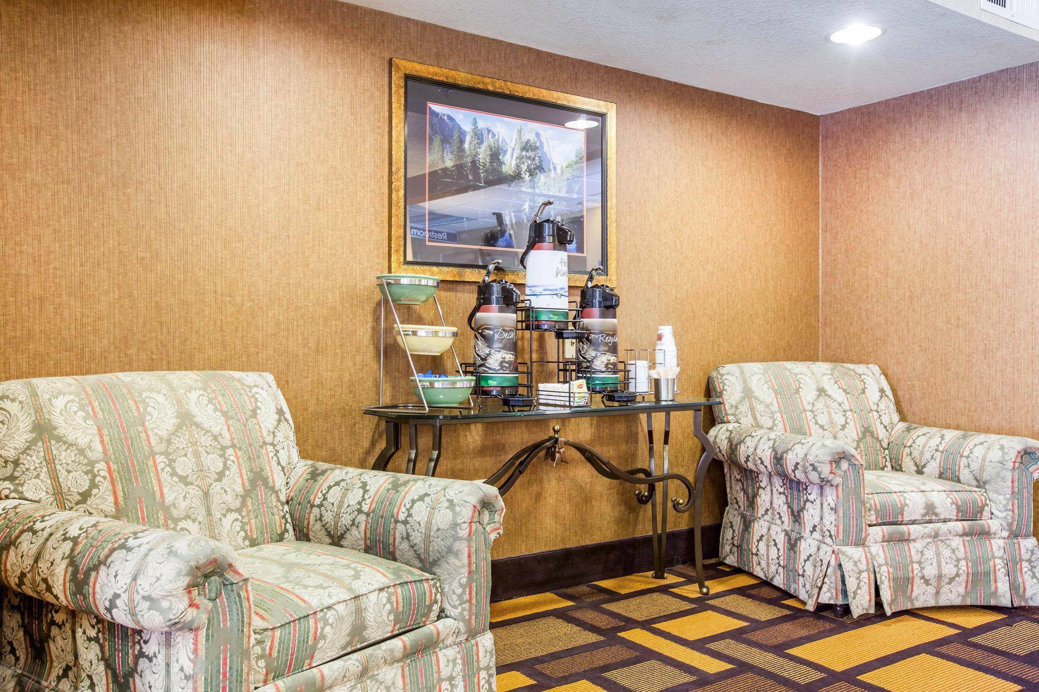 Quality Inn & Suites וויד מראה חיצוני תמונה